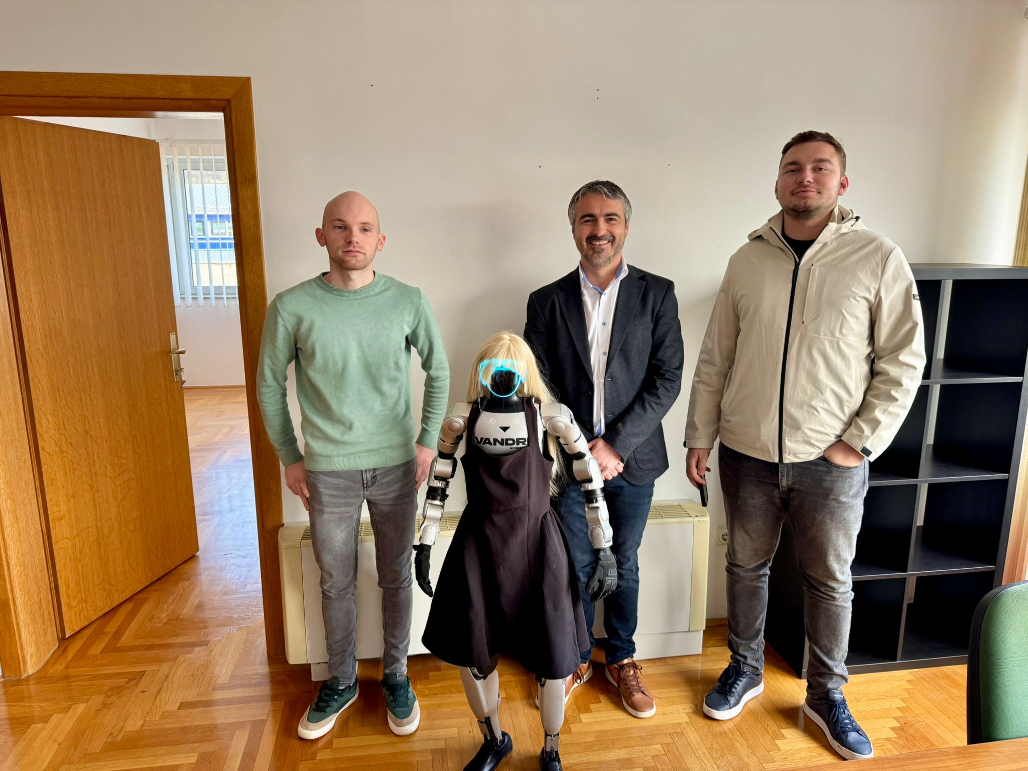 Vandri Robotics team with Tonka robot at the new Pakrac headquarters